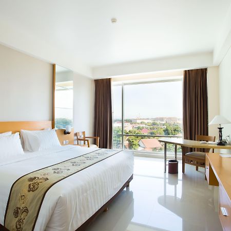 Golden Palace Hotel Lombok Mataram Zewnętrze zdjęcie