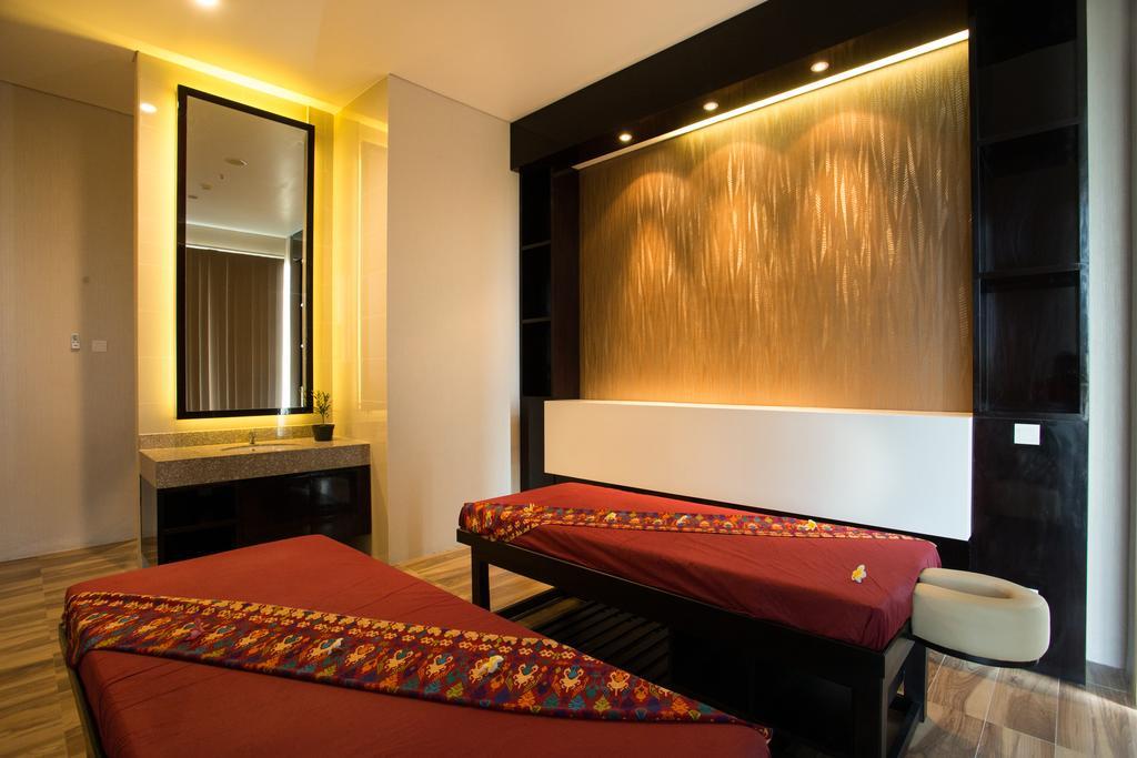 Golden Palace Hotel Lombok Mataram Zewnętrze zdjęcie