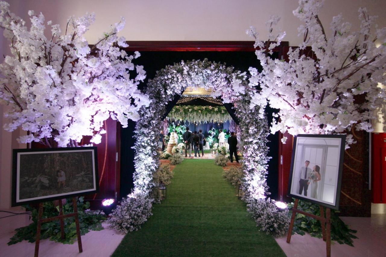 Golden Palace Hotel Lombok Mataram Zewnętrze zdjęcie