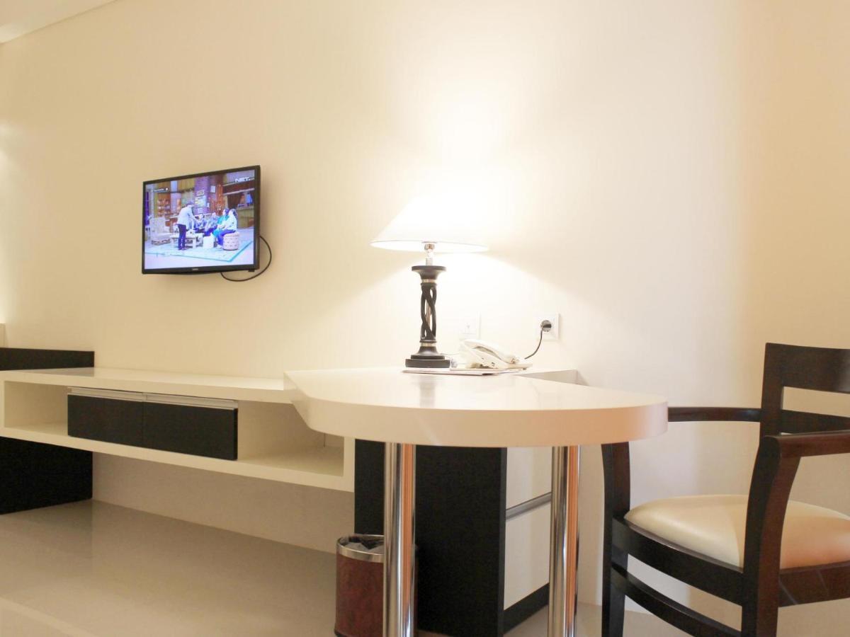 Golden Palace Hotel Lombok Mataram Zewnętrze zdjęcie